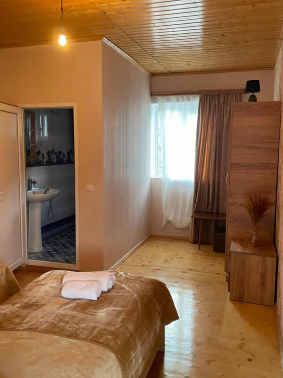 Guest House Nene Mestia Exteriér fotografie